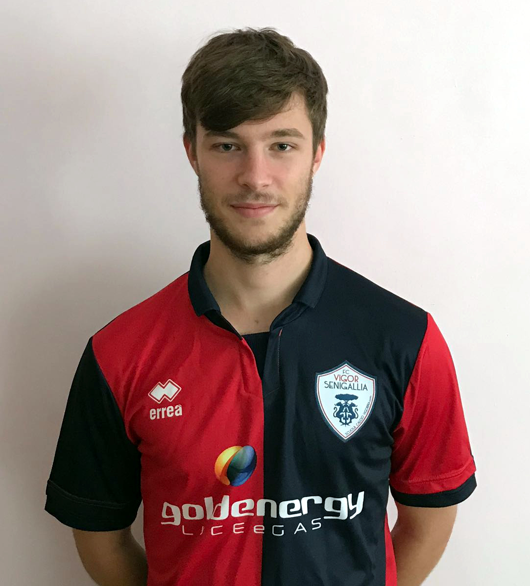Mirko Falcinelli con la nuova maglia della FC Vigor Senigallia